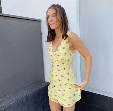 nippyfile olivia mp4.